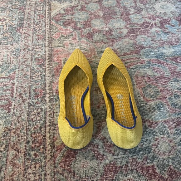 Gold Rothy's Point Size 9 - Picture 3 of 5